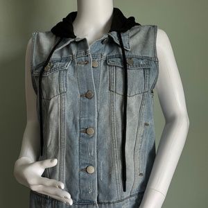 NWOT Ashley Vintage Charm Denim Vest with Black hoodie L